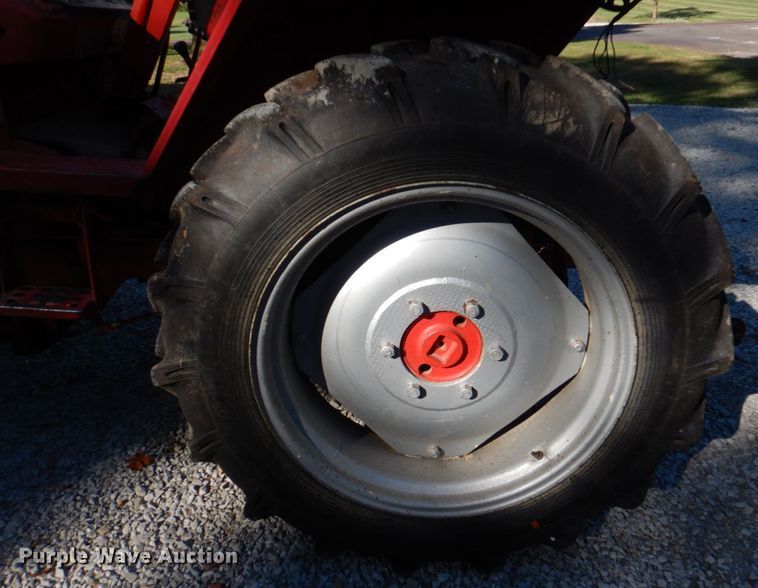 image for item JS9207 Belarus 250AS  tractor