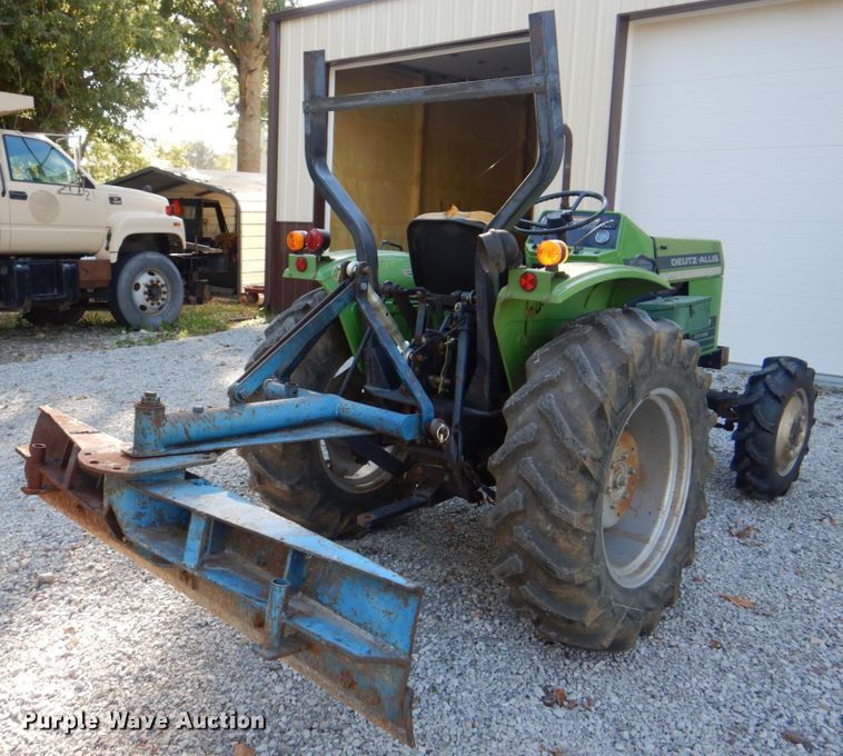 image for item JS9208 Deutz Allis 5230  MFWD tractor