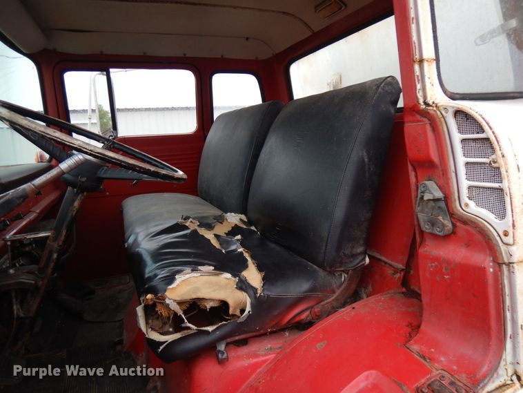 image for item JS9524 1967 Ford F600  feed delivery truck