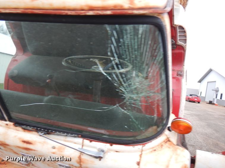 image for item JS9524 1967 Ford F600  feed delivery truck