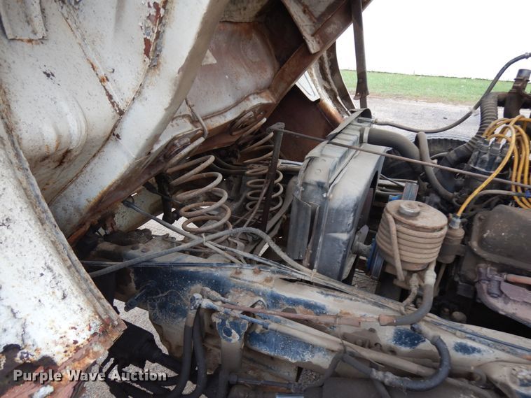 image for item JS9524 1967 Ford F600  feed delivery truck