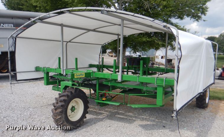 image for item JY9781 Nabers Ag Equipment Easy Pick  harvest assitant