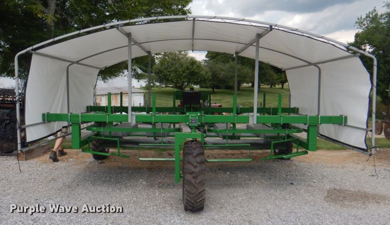 image for item JY9781 Nabers Ag Equipment Easy Pick  harvest assitant