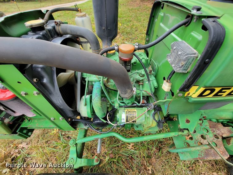 image for item KQ9172 1984 John Deere 650  tractor
