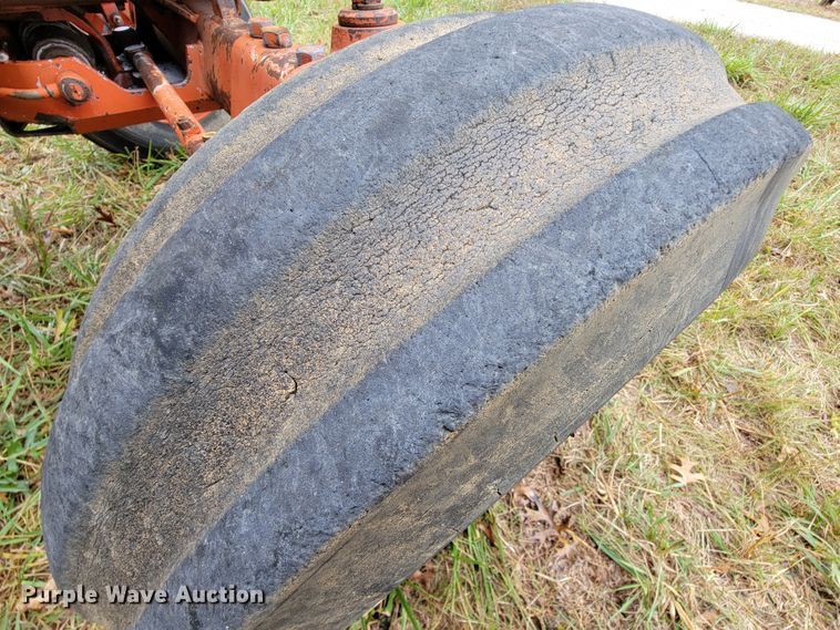 image for item KQ9179 1980 Case 1490  tractor