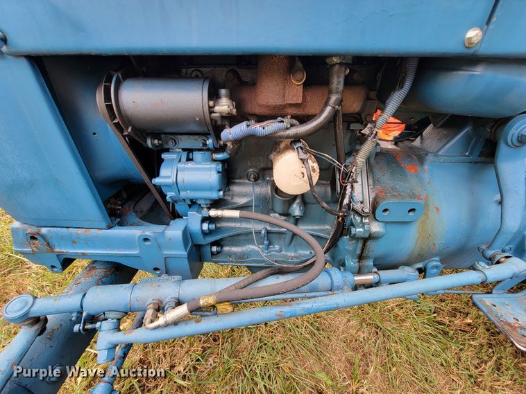 image for item KQ9180 Ford 4000  tractor