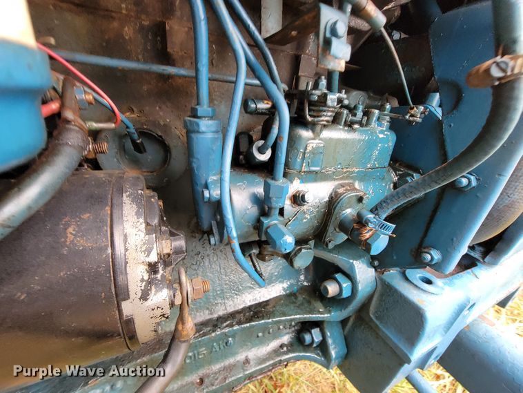 image for item KQ9180 Ford 4000  tractor