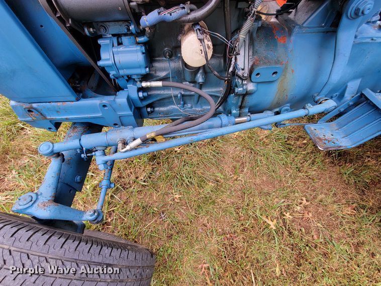 image for item KQ9180 Ford 4000  tractor
