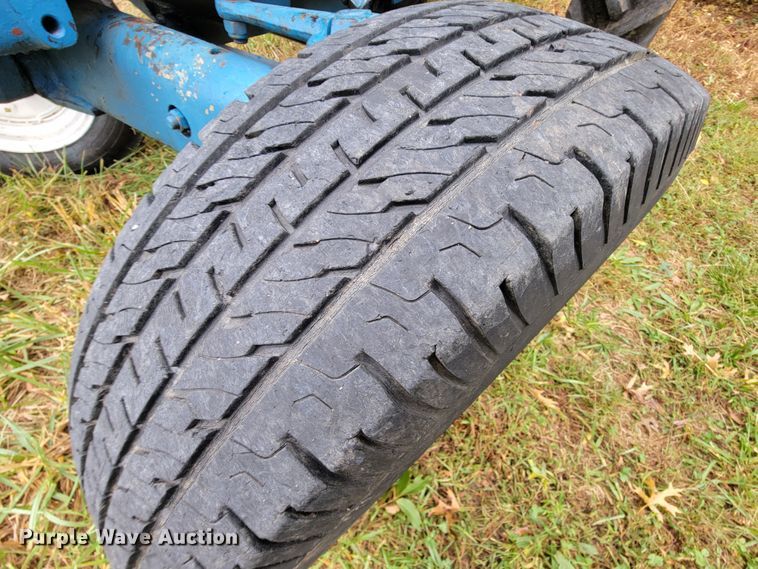 image for item KQ9180 Ford 4000  tractor