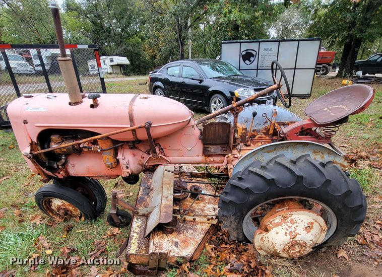 image for item KQ9185 1948 Allis Chalmers C  tractor