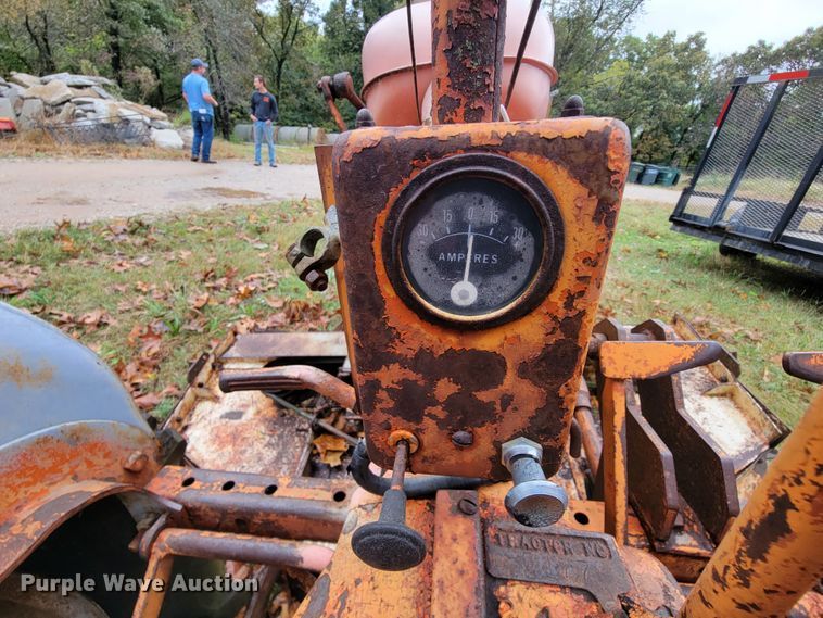 image for item KQ9185 1948 Allis Chalmers C  tractor