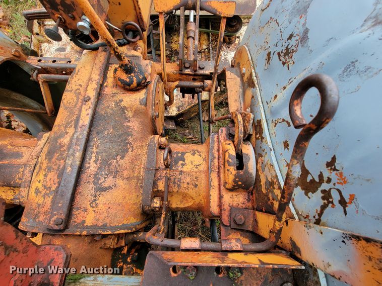 image for item KQ9185 1948 Allis Chalmers C  tractor