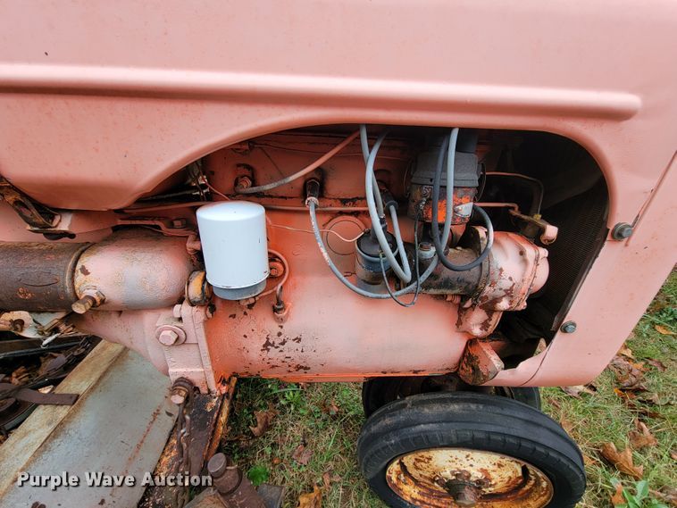 image for item KQ9185 1948 Allis Chalmers C  tractor