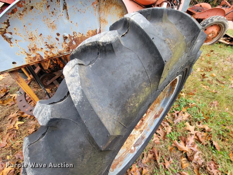 image for item KQ9185 1948 Allis Chalmers C  tractor