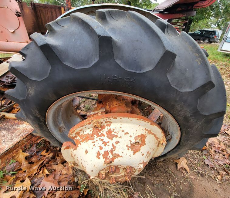 image for item KQ9185 1948 Allis Chalmers C  tractor