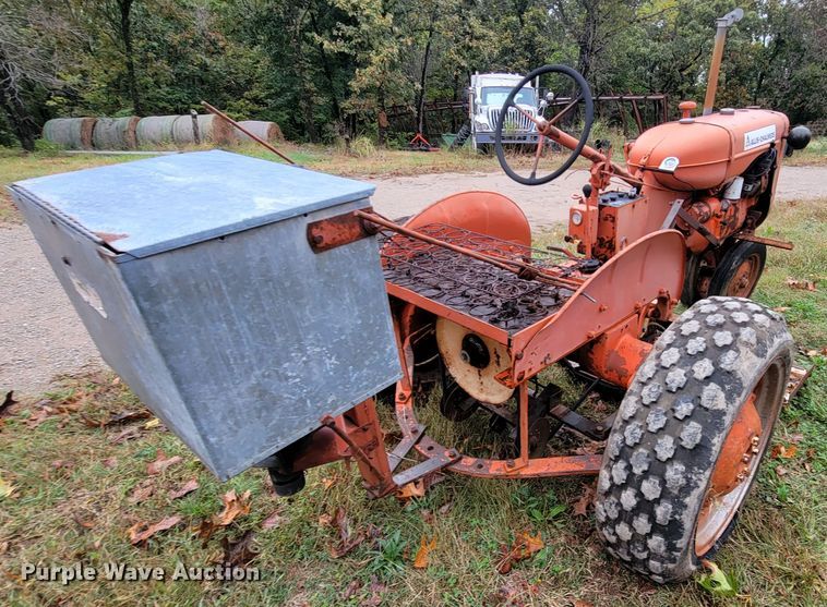 image for item KQ9186 1948 Allis Chalmers C  tractor