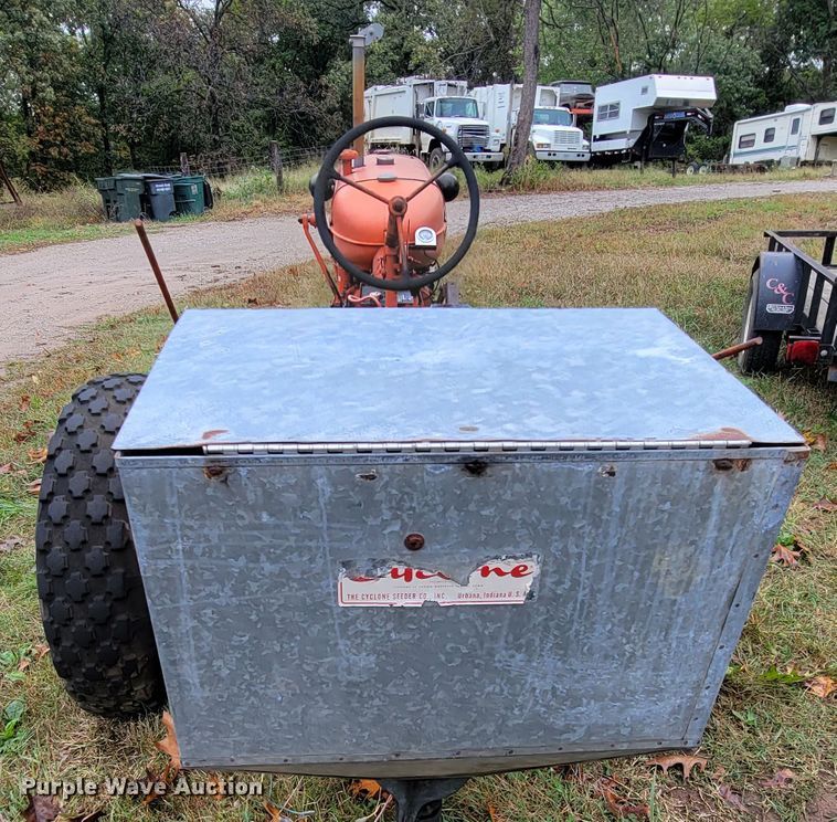 image for item KQ9186 1948 Allis Chalmers C  tractor