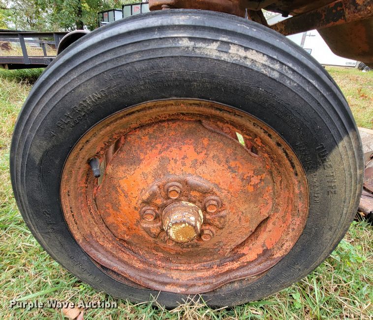 image for item KQ9186 1948 Allis Chalmers C  tractor