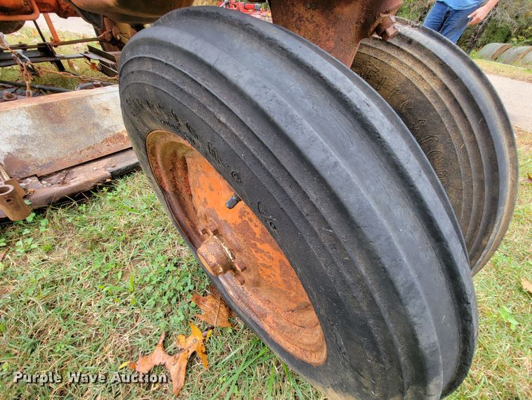 image for item KQ9186 1948 Allis Chalmers C  tractor