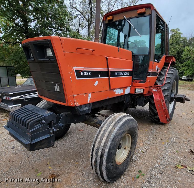 image for item KQ9187 1981 International 5088  tractor