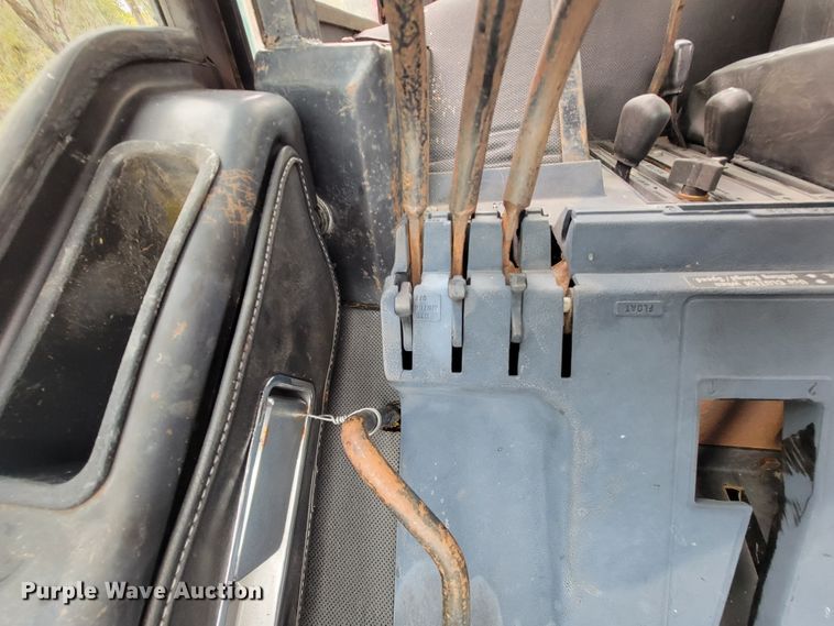 image for item KQ9187 1981 International 5088  tractor