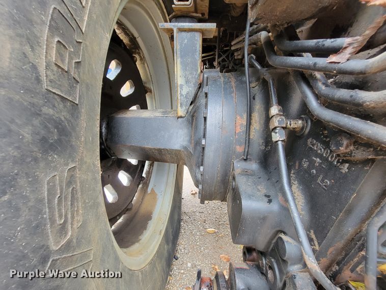 image for item KQ9187 1981 International 5088  tractor