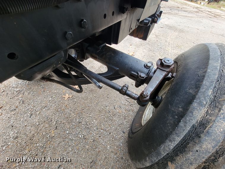 image for item KQ9187 1981 International 5088  tractor