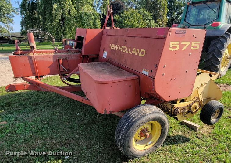 image for item KQ9193 1997 New Holland 575  small square baler
