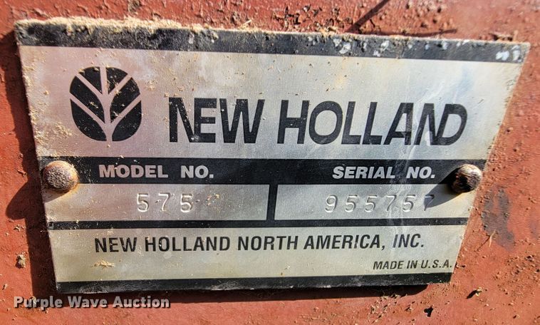 image for item KQ9193 1997 New Holland 575  small square baler