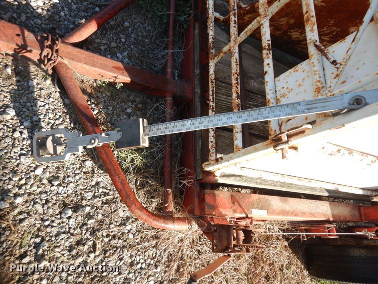 image for item KU9201 Paul  livestock scale