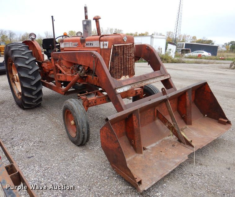 image for item KY9692 Allis Chalmers D19  tractor