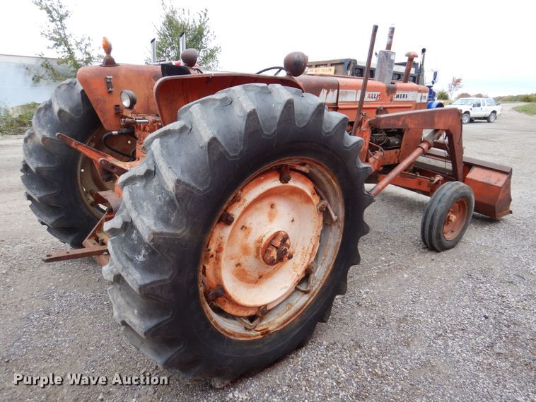 image for item KY9692 Allis Chalmers D19  tractor