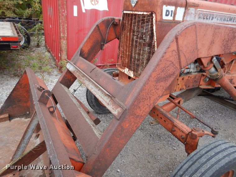 image for item KY9692 Allis Chalmers D19  tractor