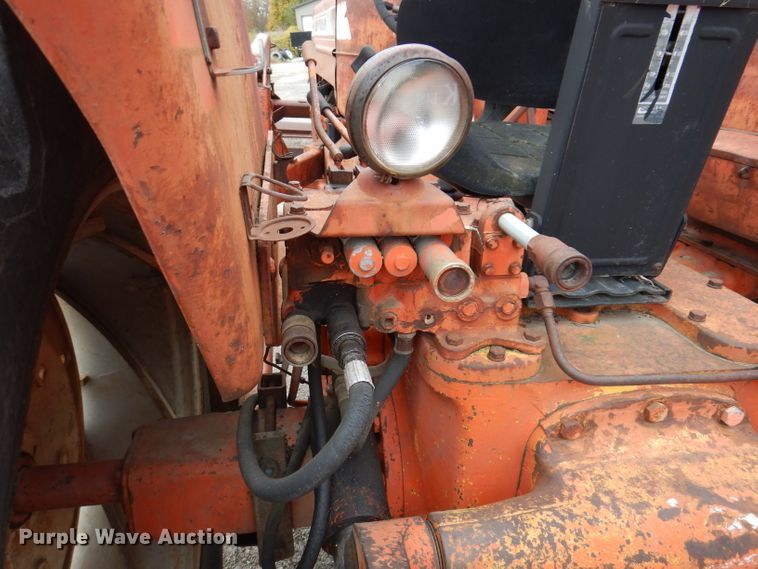 image for item KY9692 Allis Chalmers D19  tractor