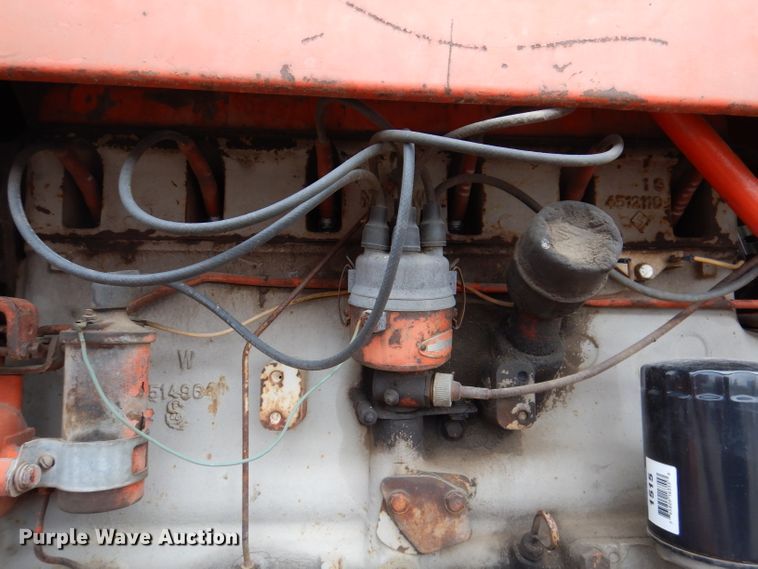 image for item KY9692 Allis Chalmers D19  tractor