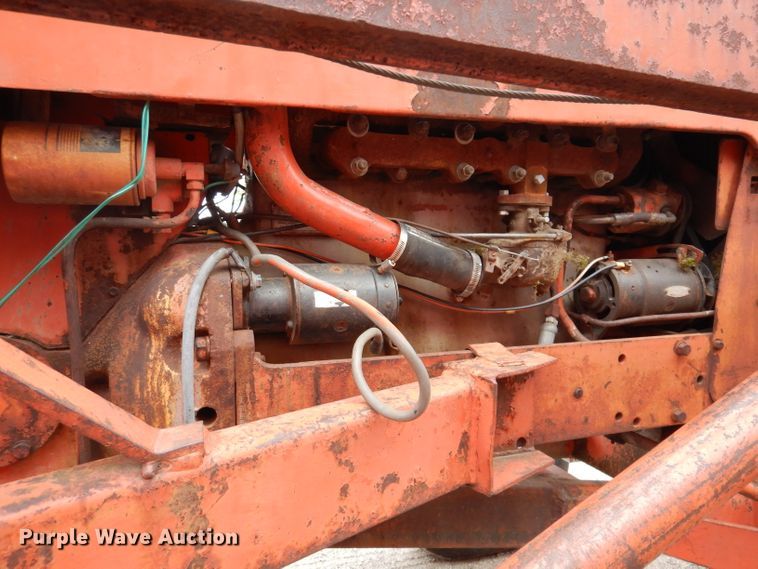image for item KY9692 Allis Chalmers D19  tractor