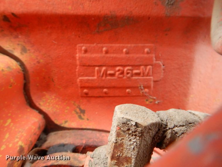 image for item KY9692 Allis Chalmers D19  tractor