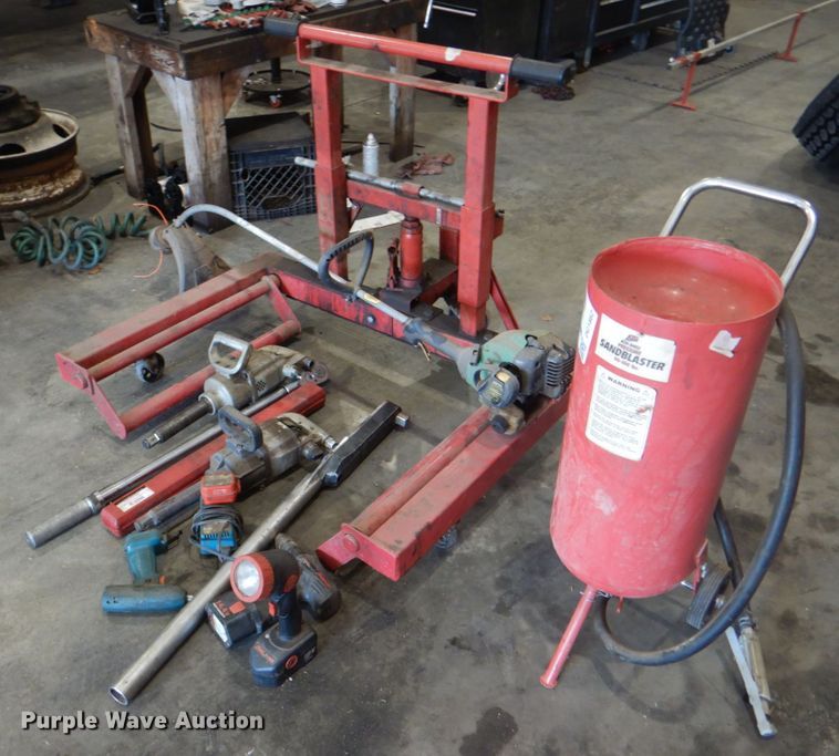 image for item DG1862 Tools