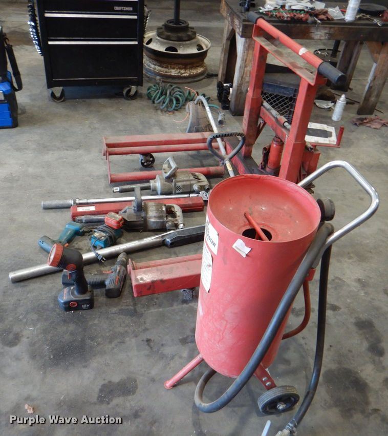 image for item DG1862 Tools