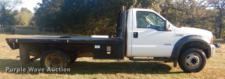 image for item DG1870 2007 Ford F550  flatbed truck