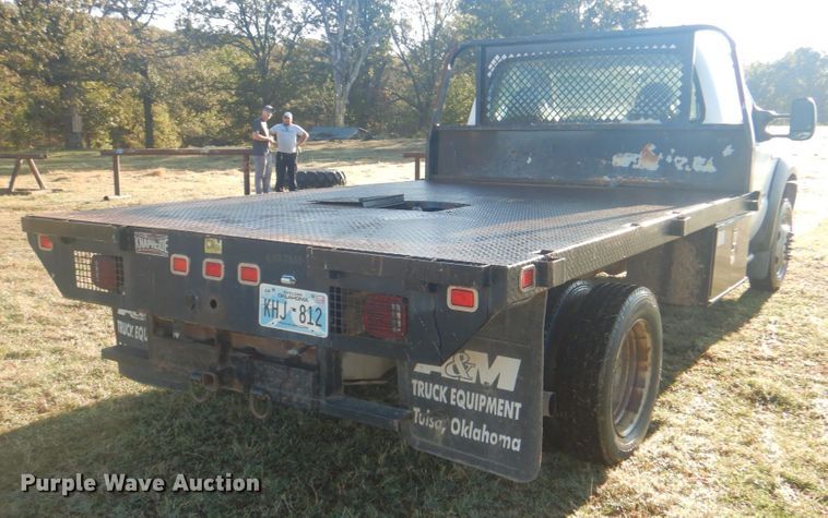 image for item DG1870 2007 Ford F550  flatbed truck