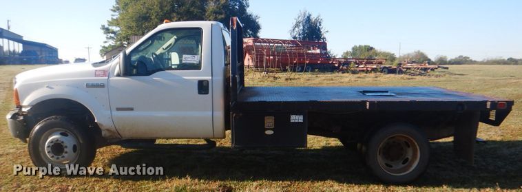 image for item DG1870 2007 Ford F550  flatbed truck