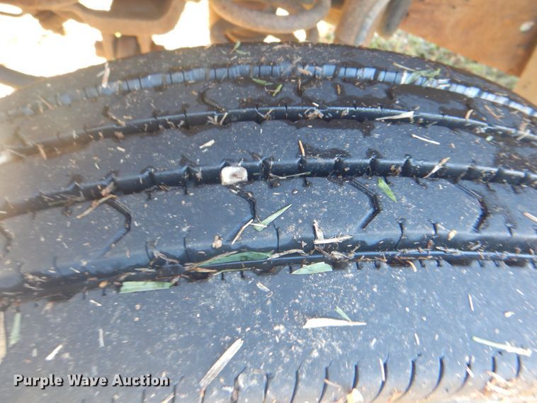 image for item DG1870 2007 Ford F550  flatbed truck