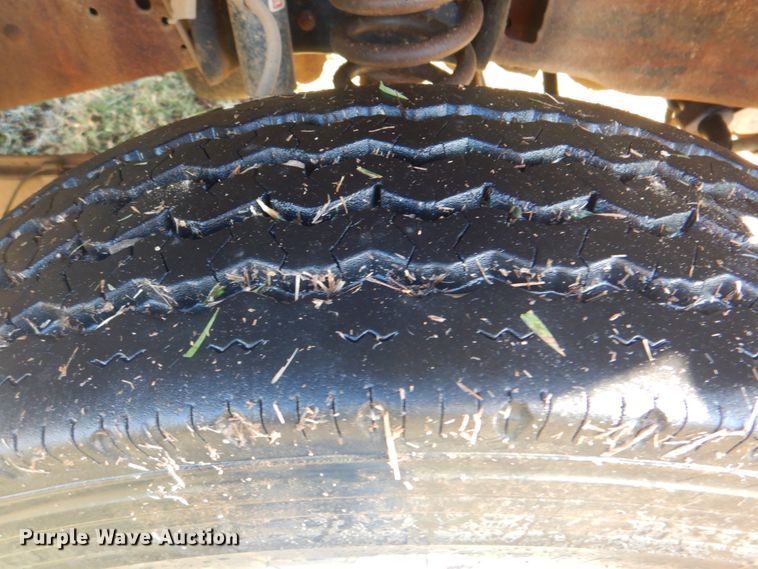 image for item DG1870 2007 Ford F550  flatbed truck