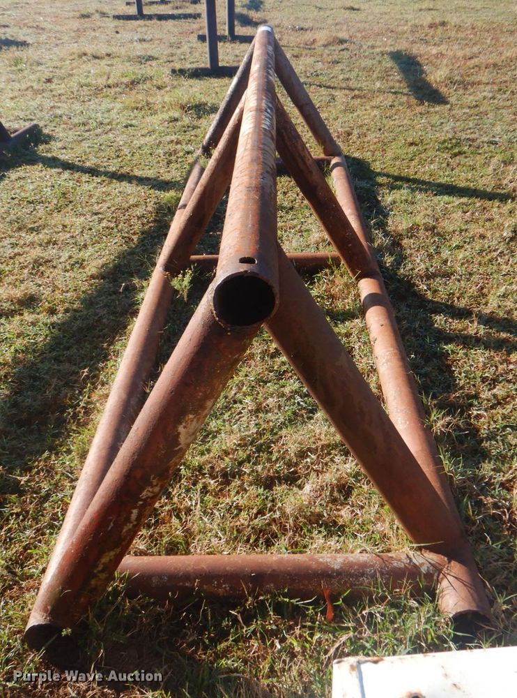 image for item DG1871 (4) pipe racks