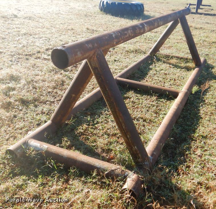 image for item DG1871 (4) pipe racks