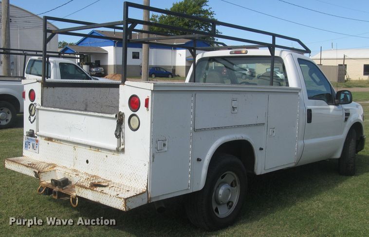 image for item DG5314 2008 Ford F250 Super Duty XL  utility bed pickup truck