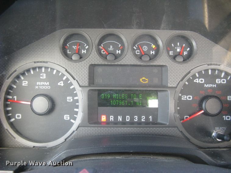 image for item DG5314 2008 Ford F250 Super Duty XL  utility bed pickup truck