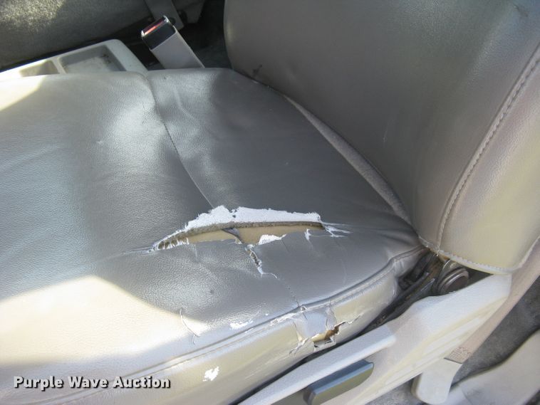 image for item DG5314 2008 Ford F250 Super Duty XL  utility bed pickup truck