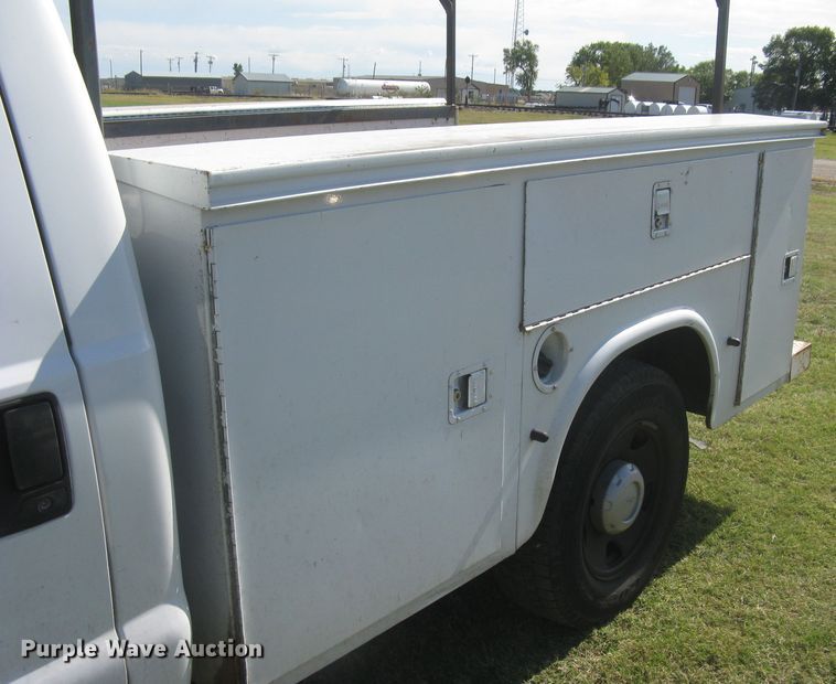 image for item DG5314 2008 Ford F250 Super Duty XL  utility bed pickup truck